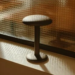 FLOS Gustave LED-Tischleuchte, Akku 927 Aluminium 6 FLOS Gustave LED-Tischleuchte, Akku 927 Aluminium -Paulmann Verkaufsgeschäft 10008971 2