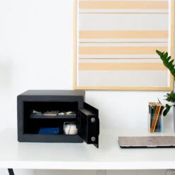 Yale Smart Safe Intelligenter Tresor Volumen 20,5l -Paulmann Verkaufsgeschäft 10011606 6