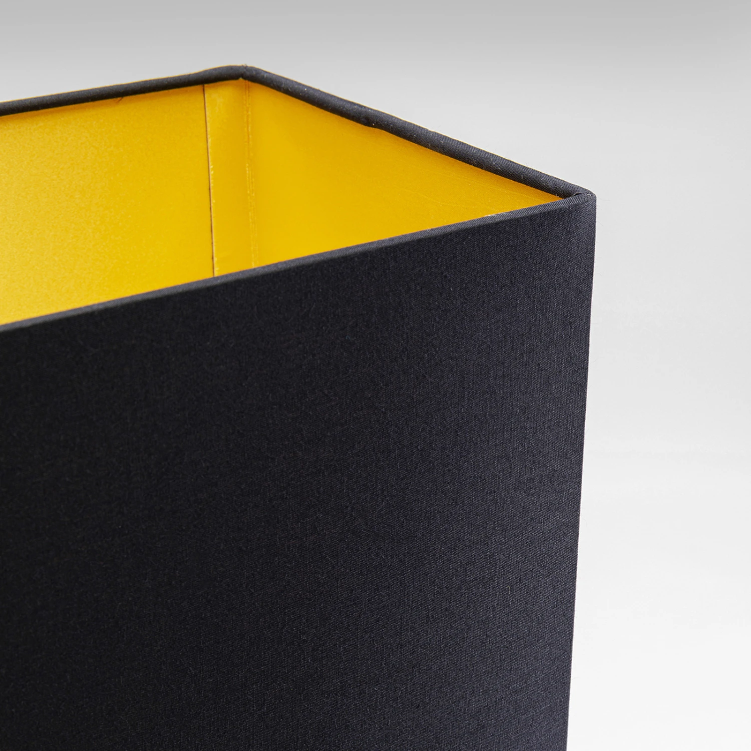 KARE Cow Gold Tischleuchte Mit Leinenschirm 7 KARE Cow Gold Tischleuchte Mit Leinenschirm – Bild 7