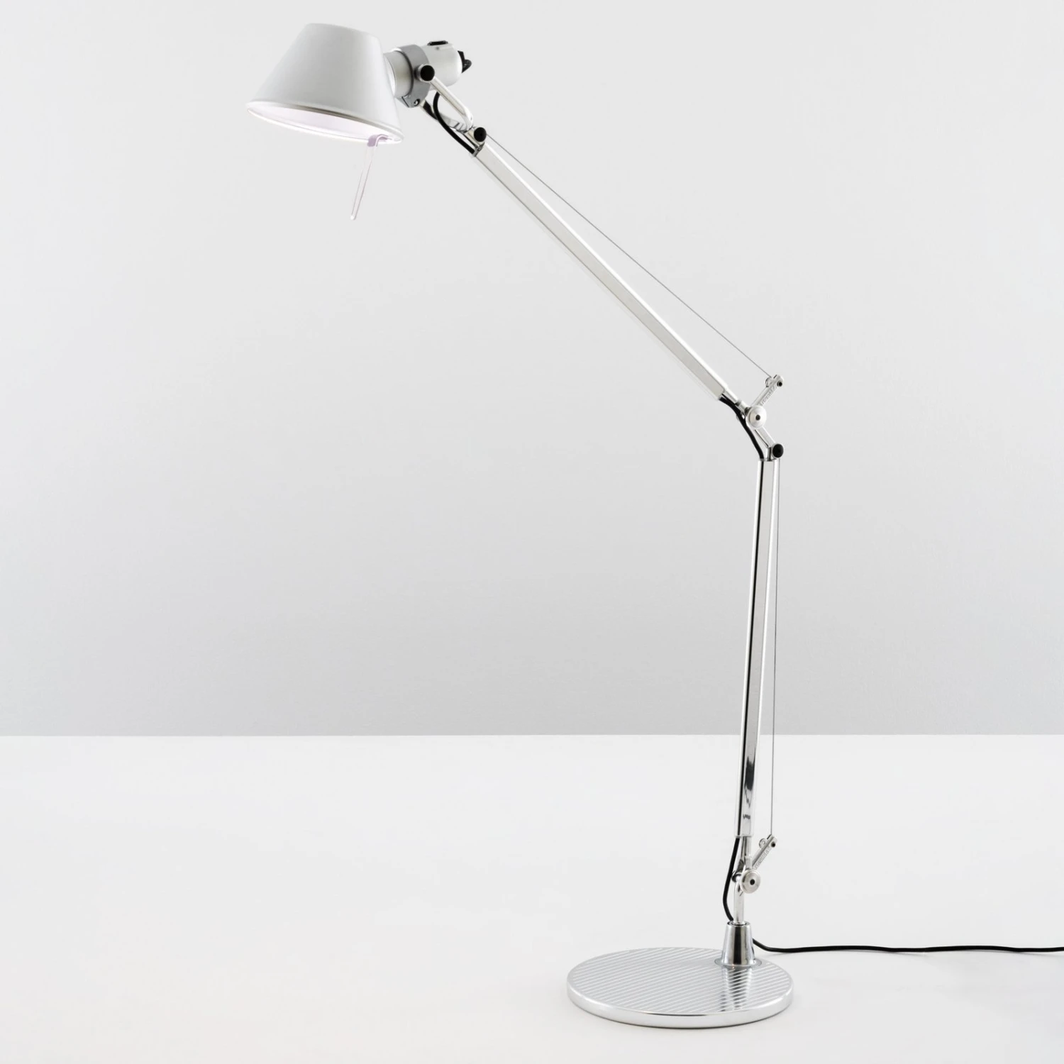 Artemide Tolomeo Pure Integralis LED-Tischleuchte 1 Artemide Tolomeo Pure Integralis LED-Tischleuchte