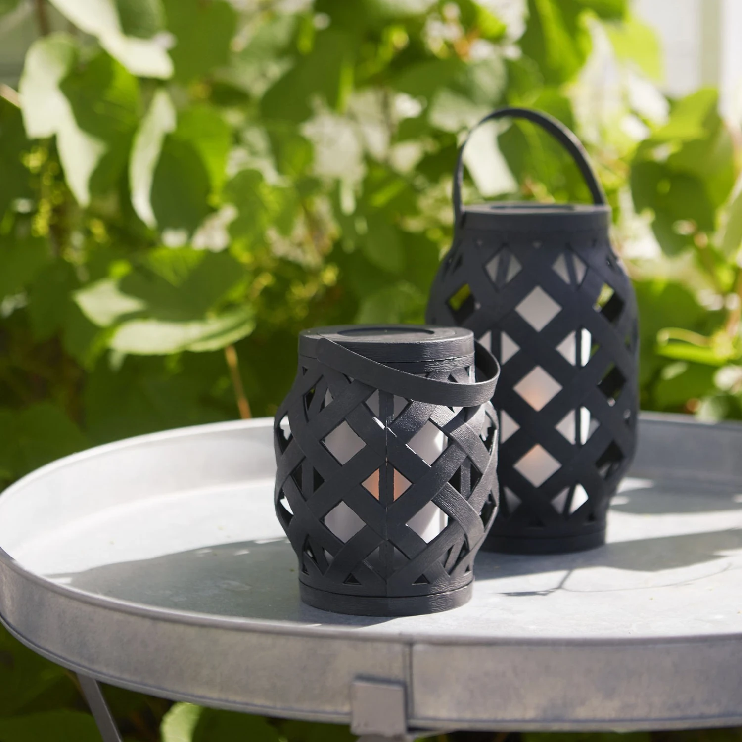 LED-Laterne Flame Lantern, Schwarz, Höhe 23 Cm 7 LED-Laterne Flame Lantern, Schwarz, Höhe 23 Cm – Bild 7