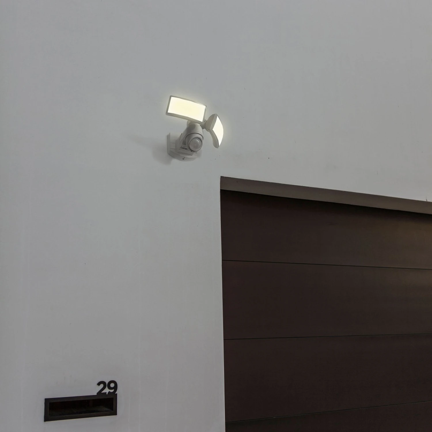 LED-Außenwand-Strahler Arc Mit Sensor, Weiß 6 LED-Außenwand-Strahler Arc Mit Sensor, Weiß – Bild 6