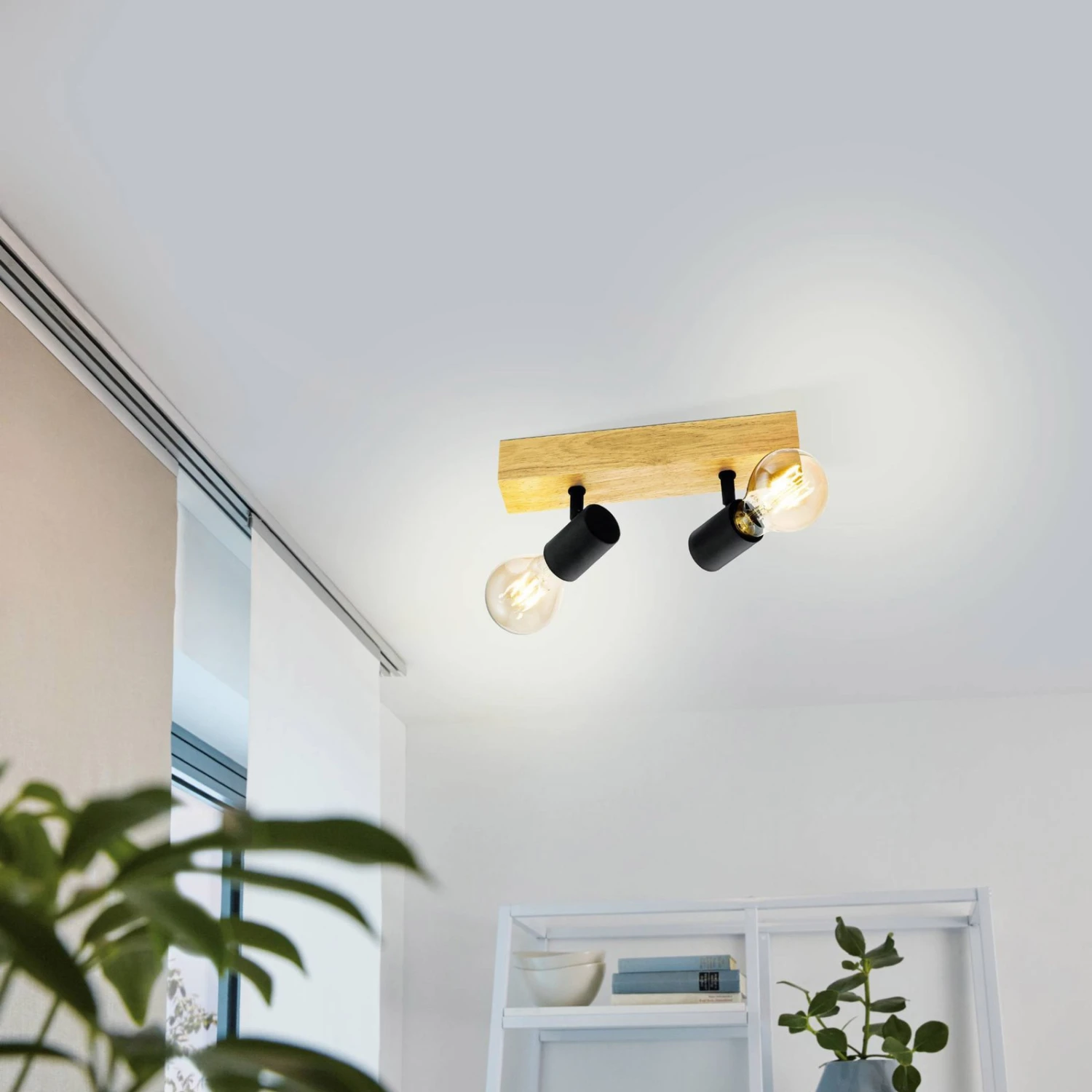 EGLO Deckenleuchte Townshend 3 Aus Holz, Zweiflammig 2 EGLO Deckenleuchte Townshend 3 Aus Holz, Zweiflammig – Bild 2