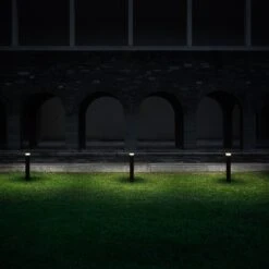 FLOS Pointbreak Bollard 2, 2.700K Anthrazit 90cm 5 FLOS Pointbreak Bollard 2, 2.700K Anthrazit 90cm -Paulmann Verkaufsgeschäft 3510854 2