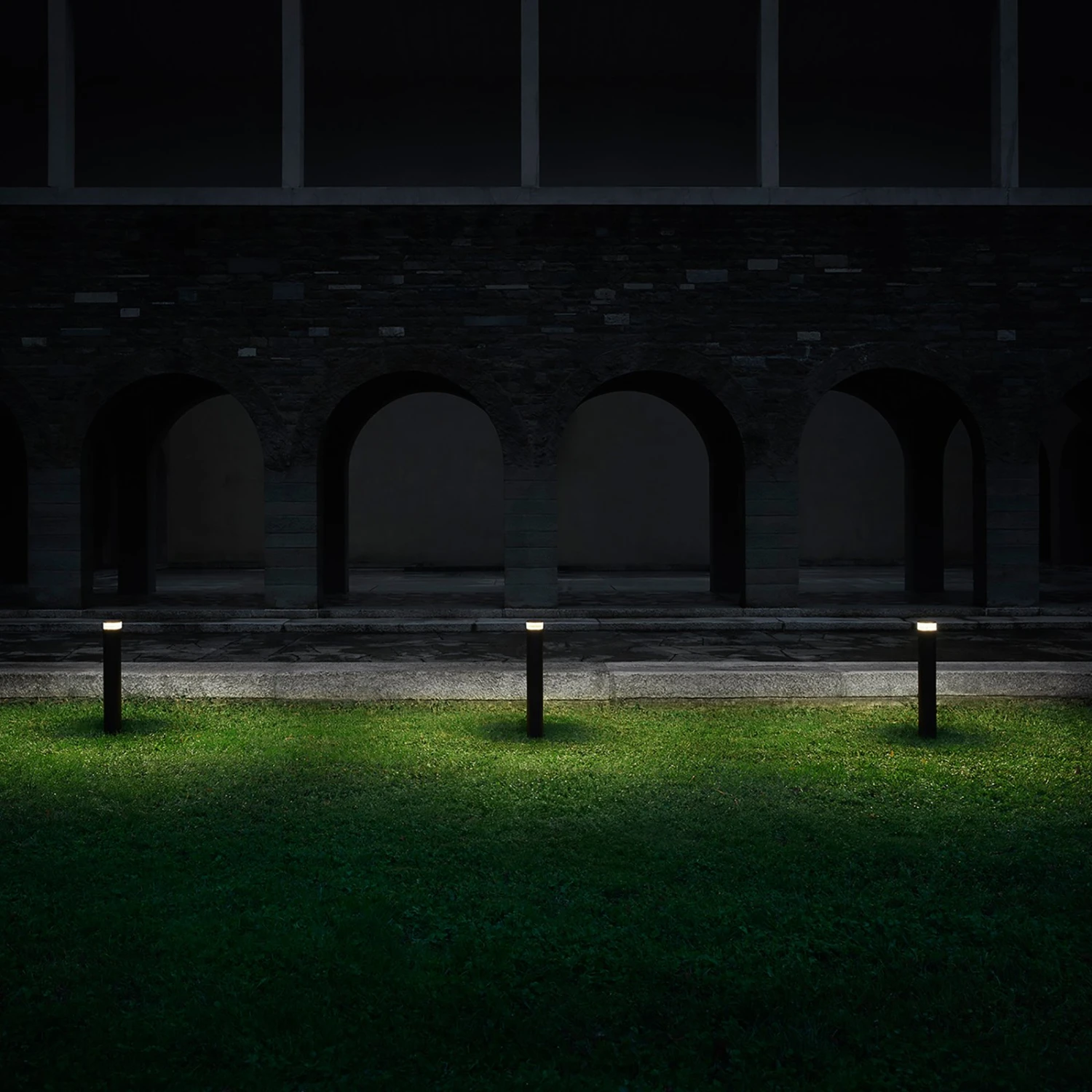 FLOS Pointbreak Bollard 2, 2.700K Anthrazit 90cm 3 FLOS Pointbreak Bollard 2, 2.700K Anthrazit 90cm – Bild 3