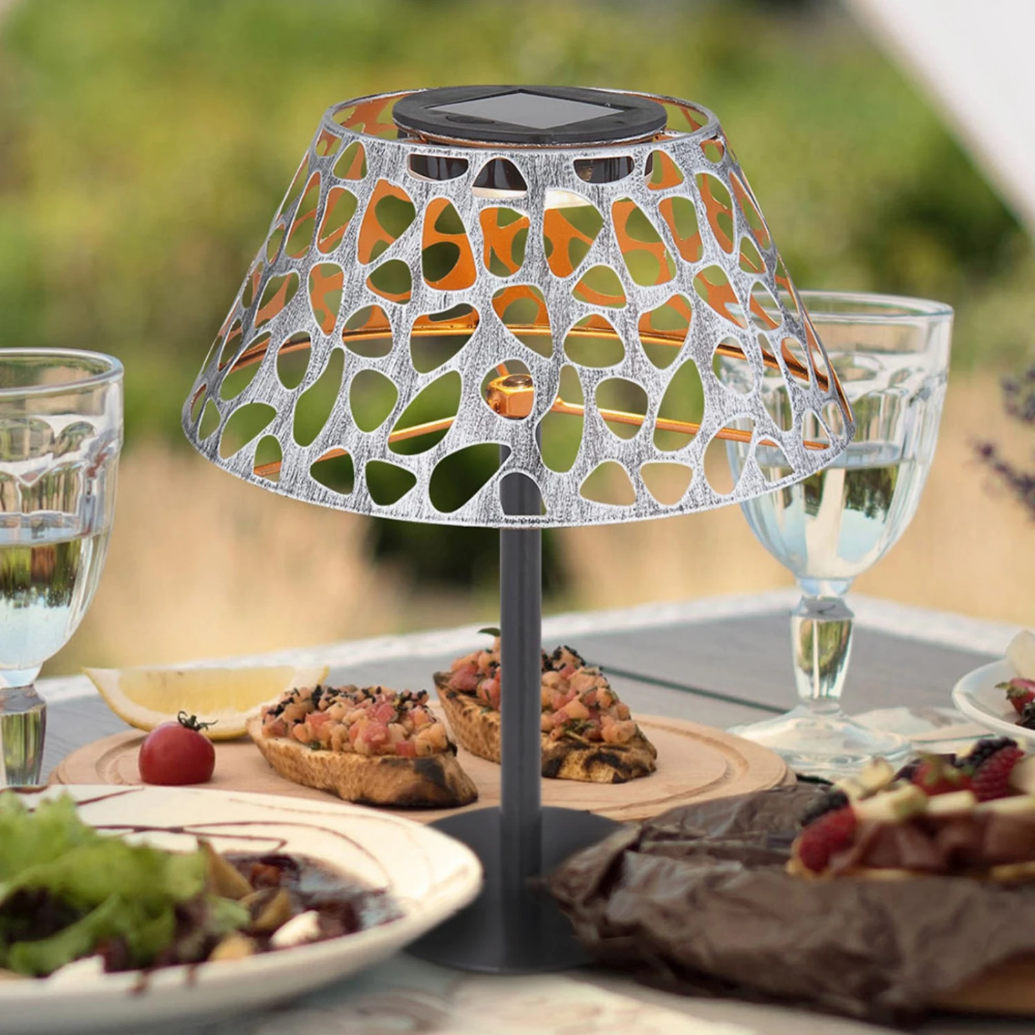 Globo LED-Solarleuchte 33648 Mit Dekorstanzungen 1 Globo LED-Solarleuchte 33648 Mit Dekorstanzungen