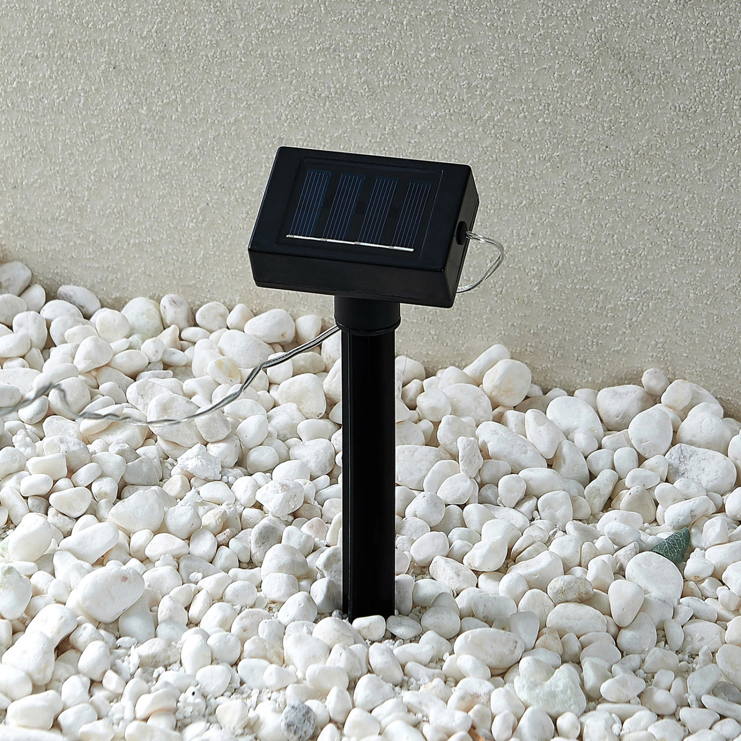 Lindby Raean LED-Solar-Lichterkette, Bunt 8 Lindby Raean LED-Solar-Lichterkette, Bunt – Bild 8