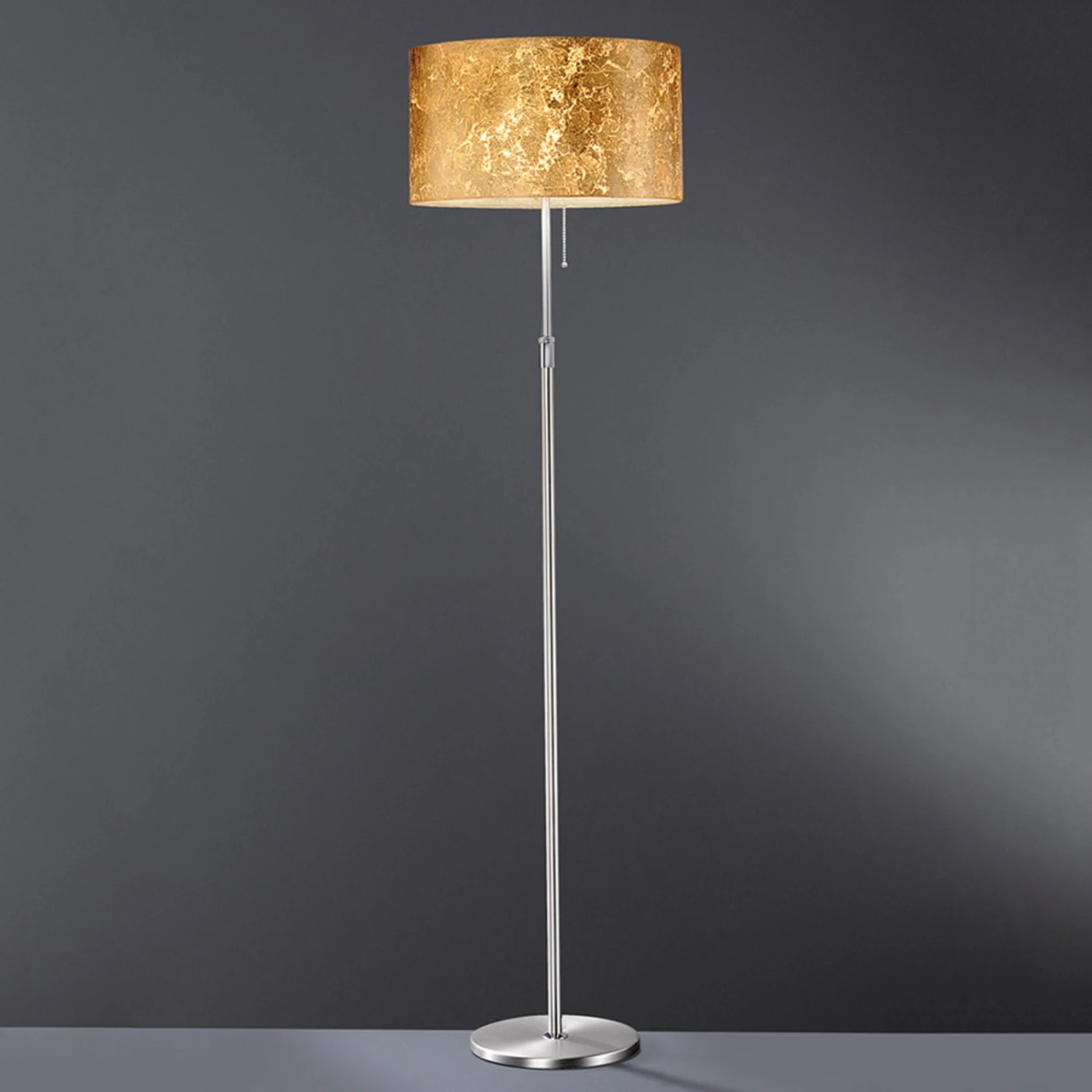 Stehleuchte Alea Loop Mit Blattgoldbezug 4 Stehleuchte Alea Loop Mit Blattgoldbezug – Bild 4