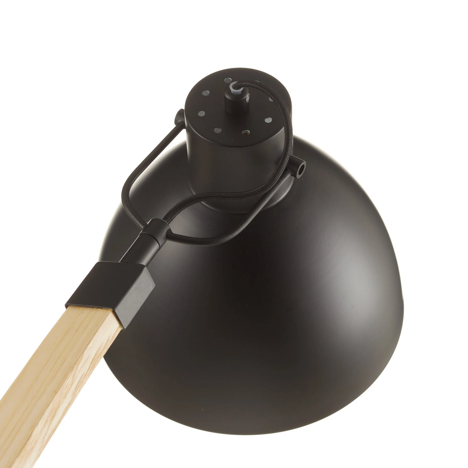 Flotte Stehleuchte Curf Mit Schwarzem Lampenschirm 5 Flotte Stehleuchte Curf Mit Schwarzem Lampenschirm – Bild 5