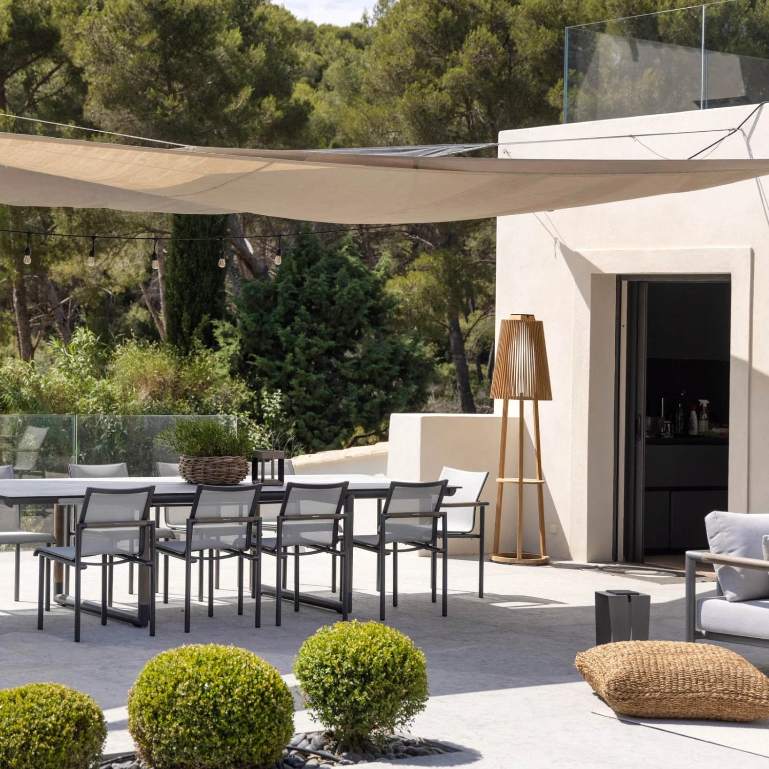 Solar-Stehleuchte Tecka Mit Sensor, Teak 5 Solar-Stehleuchte Tecka Mit Sensor, Teak – Bild 5