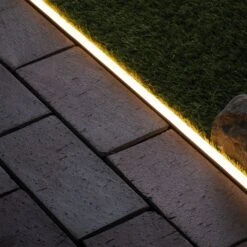 Paulmann Plug & Shine Smooth LED-Stripe 3.000K 5 M 16 Paulmann Plug & Shine Smooth LED-Stripe 3.000K 5 M -Paulmann Verkaufsgeschäft 7603093 7