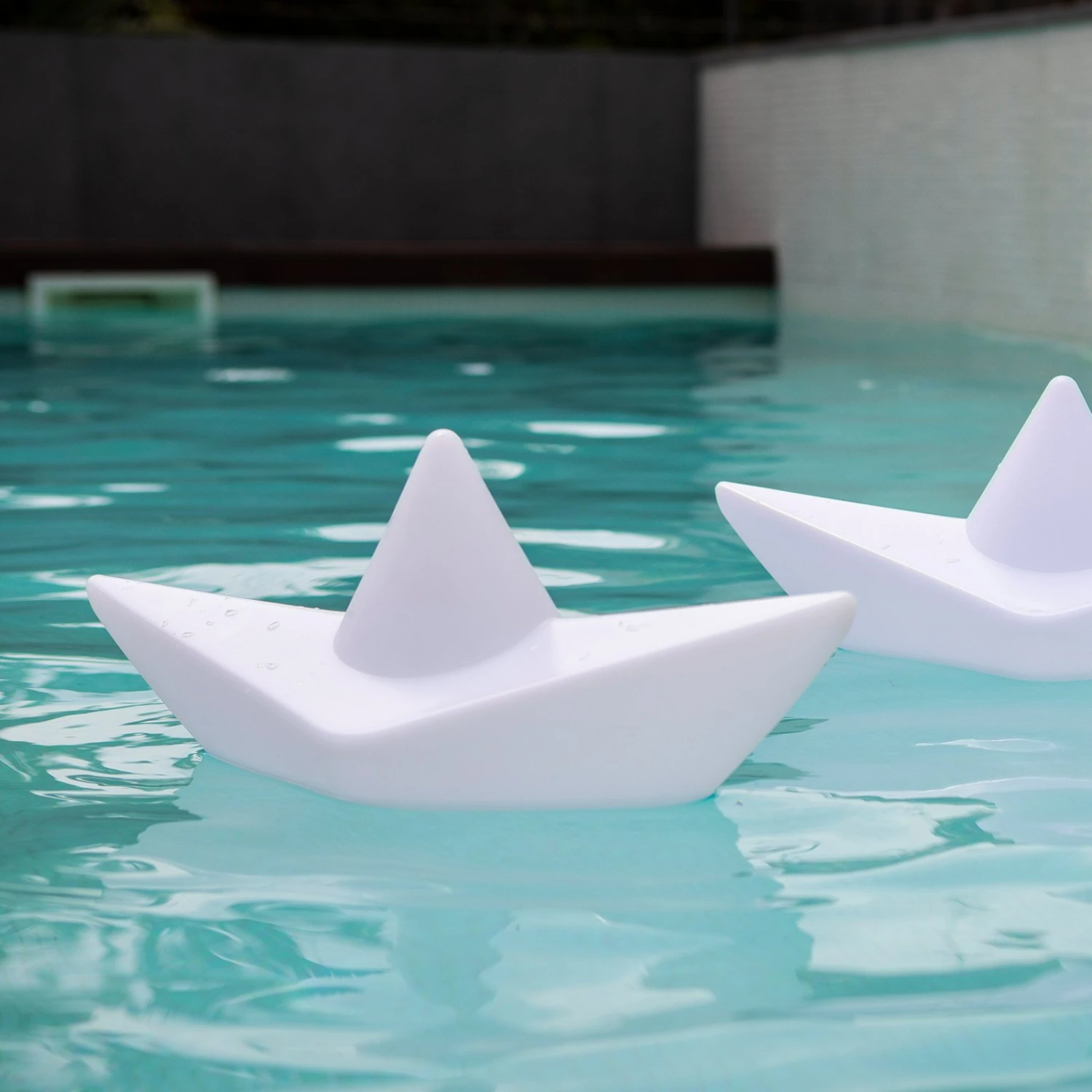 LED-Akkuleuchte The BOAT Lamp, Schwimmfähig, RGBW 13 LED-Akkuleuchte The BOAT Lamp, Schwimmfähig, RGBW – Bild 13