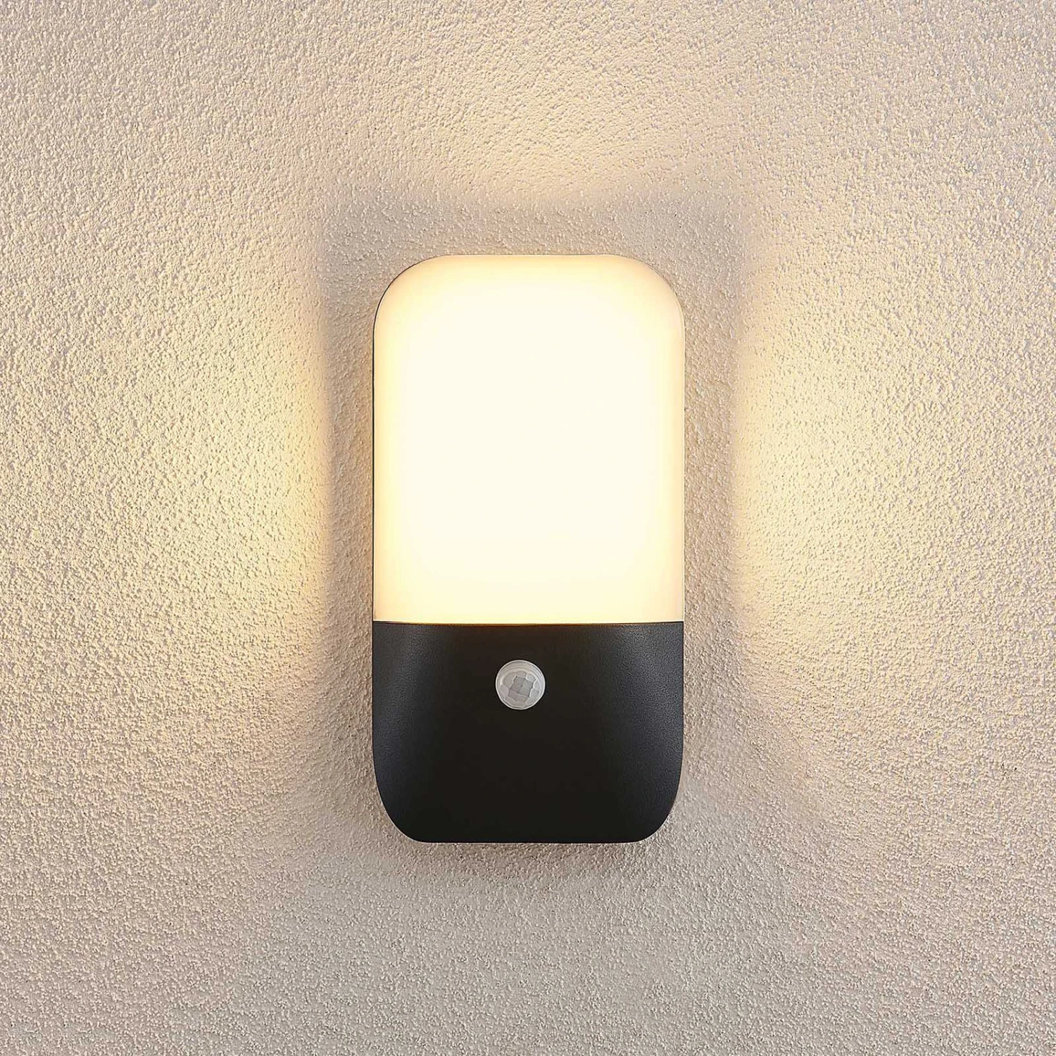 Lucande Bazilea LED-Sensor-Außenwandleuchte 4 Lucande Bazilea LED-Sensor-Außenwandleuchte – Bild 4