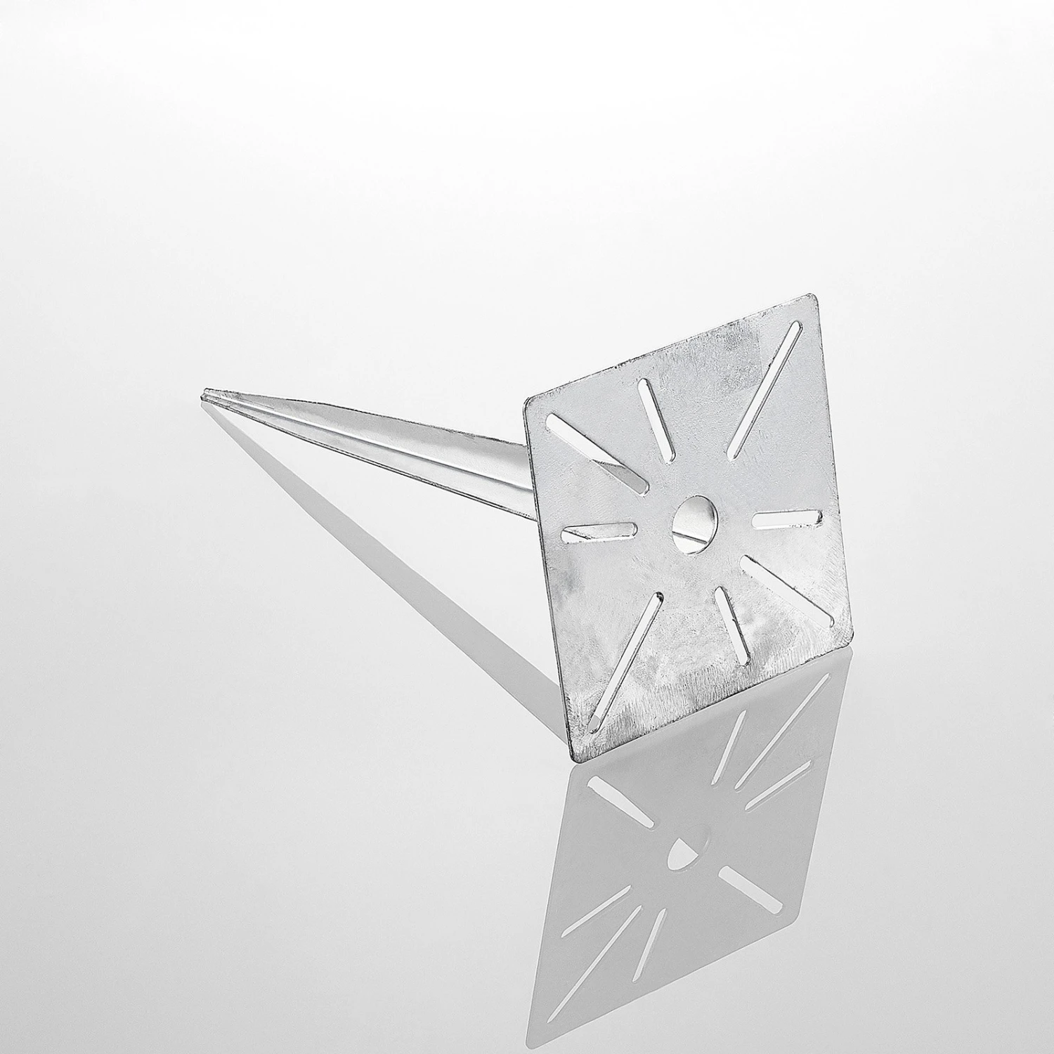 Lucande Cadis Erdspieß 8 Lucande Cadis Erdspieß – Bild 8