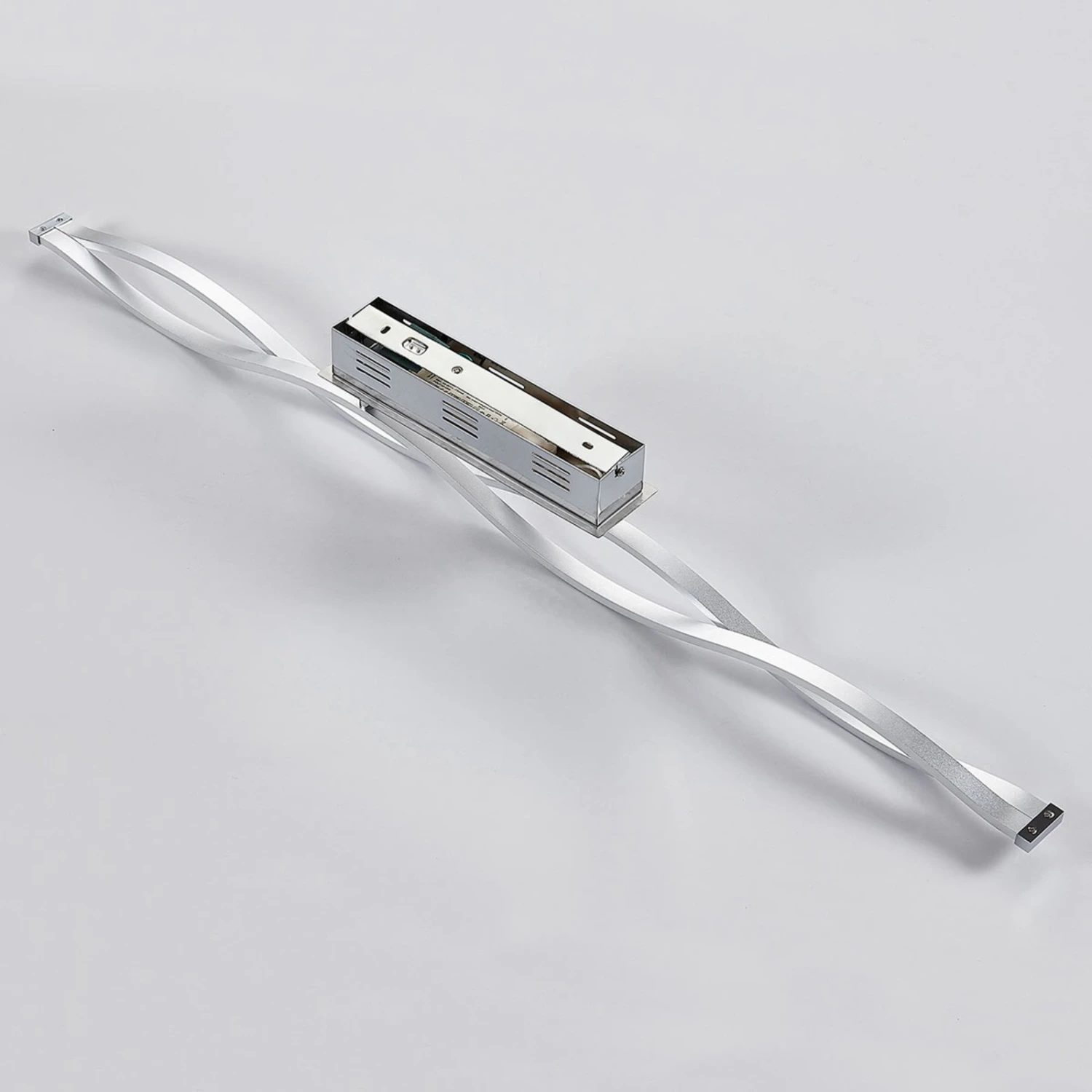 Lucande LED-Deckenlampe Roan, Wellenförmig 9 Lucande LED-Deckenlampe Roan, Wellenförmig – Bild 9