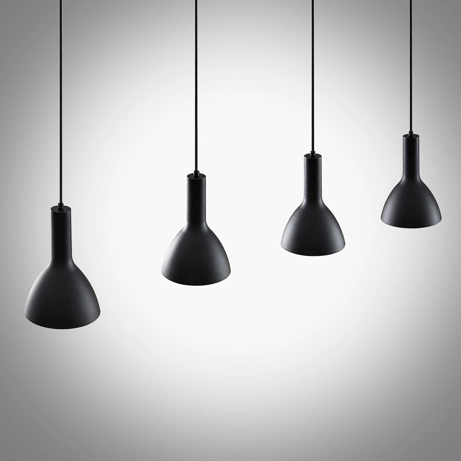 Arcchio Cosmina Hängelampe, 4-fl. Lang Schwarz 5 Arcchio Cosmina Hängelampe, 4-fl. Lang Schwarz – Bild 5