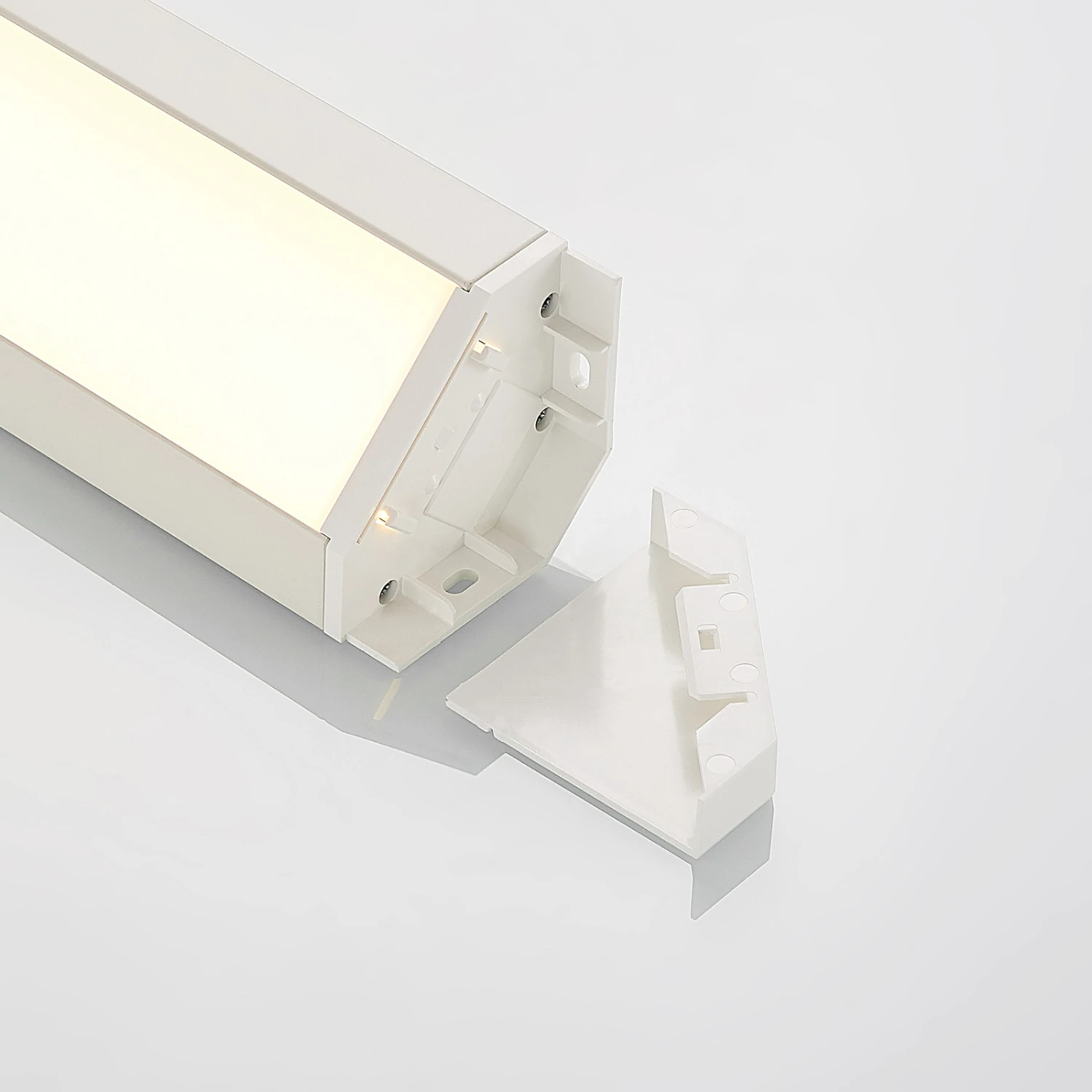 Arcchio Turim LED-Unterbaulampe, CCT, USB, Weiß 8 Arcchio Turim LED-Unterbaulampe, CCT, USB, Weiß – Bild 8