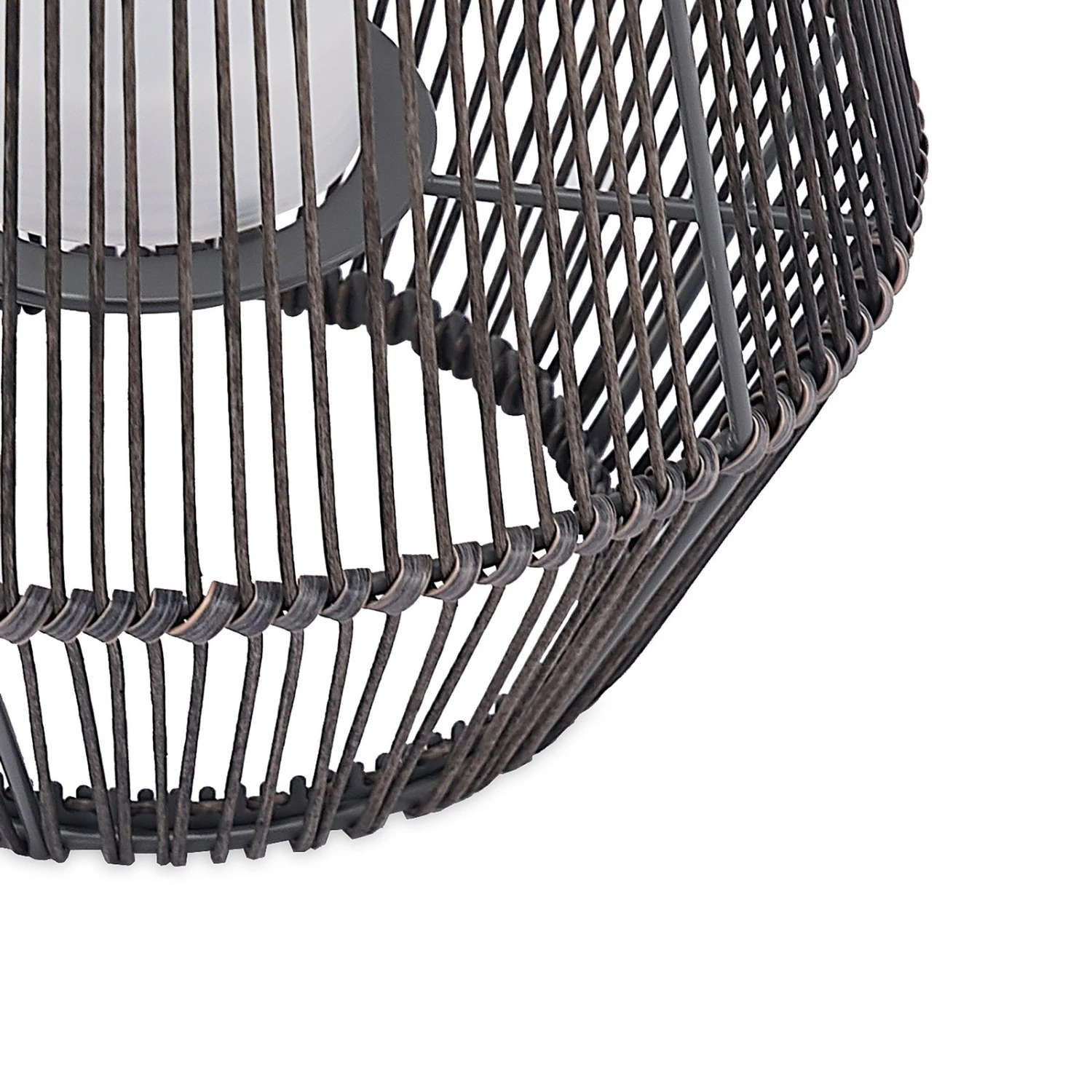 Lindby Kaati LED-Solar-Laterne, Rattanoptik, 26 Cm 7 Lindby Kaati LED-Solar-Laterne, Rattanoptik, 26 Cm – Bild 7